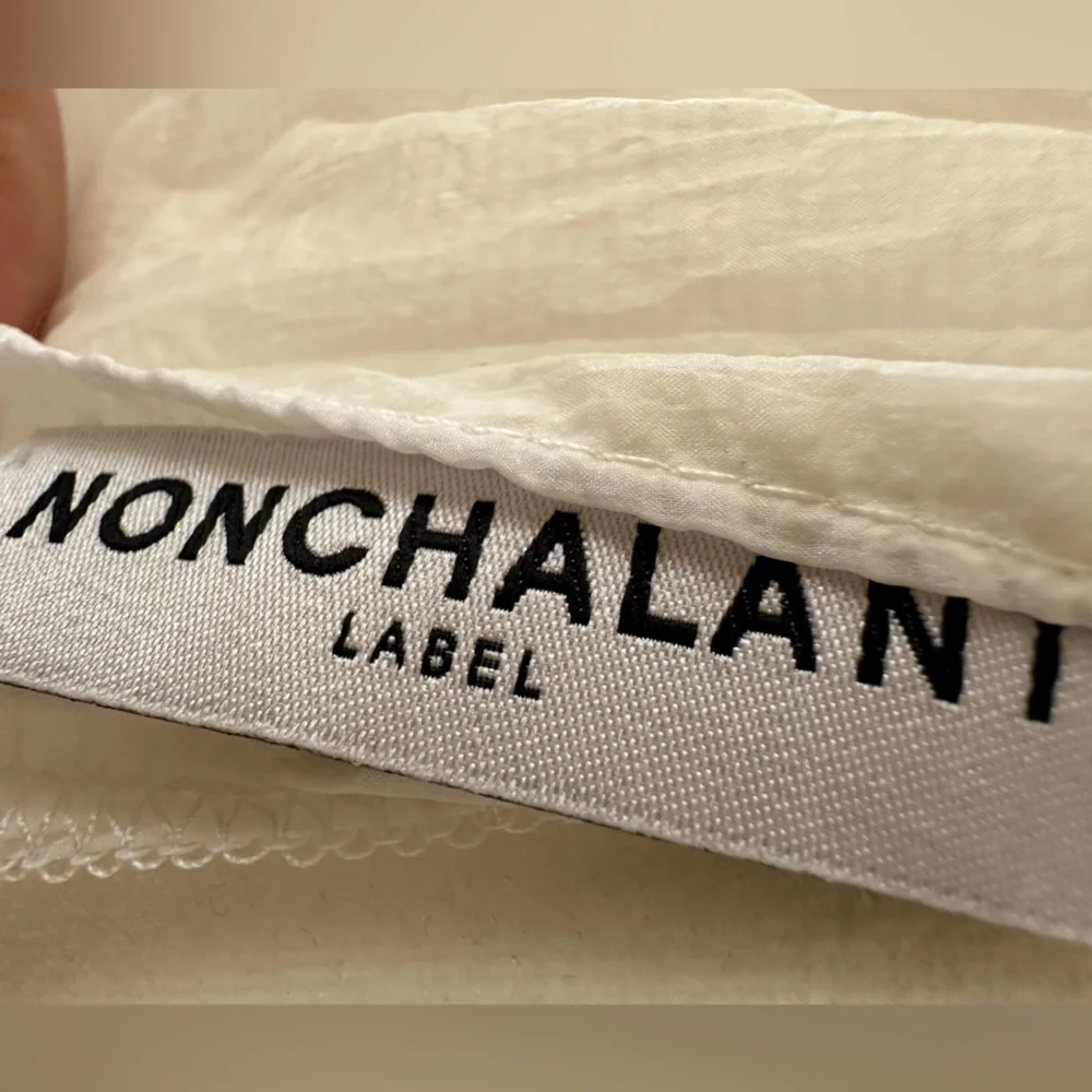 Nonchalant Label Long Sleeve Crop Top Blouse White Sheer Medium New - Picture 5 of 7
